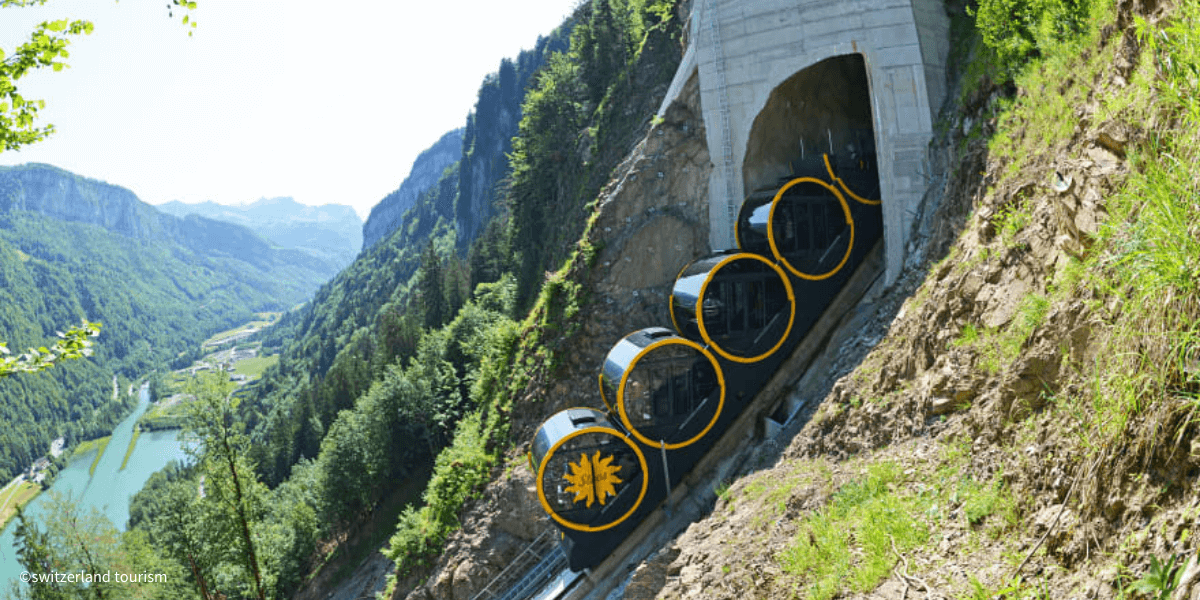啤酒桶纜車 Schwyz-Stoos Funicular