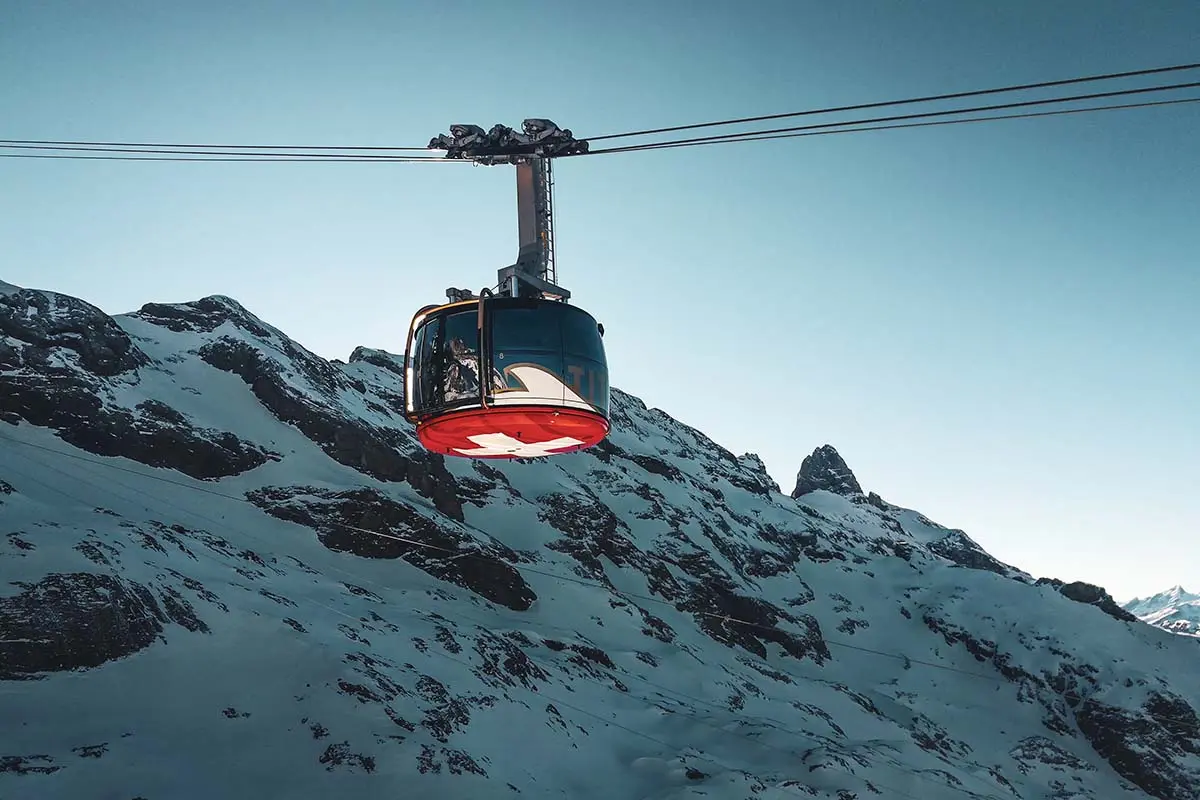 鐵力士山MT.TITLIS+特呂布湖TRUBSEE山中湖畔環湖健行